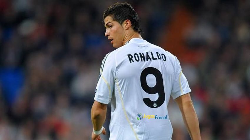 Cristiano Ronaldo No. 9